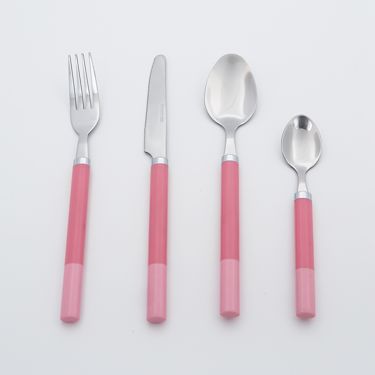 High Quality Mirror Polish Stainless Steel Cutlery Plastic Handle Food Grade Flatware Wholesale Silverware Set