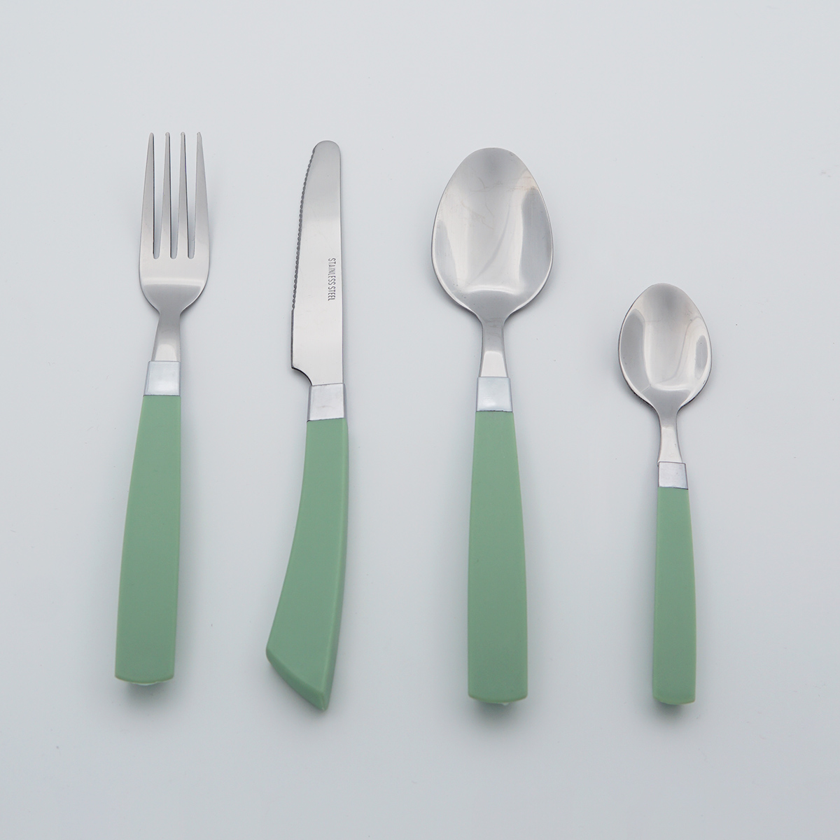 Plastic Handle Mirror Polish Stainless Steel Cutlery Food Grade Flatware Wholesale Silverware Set